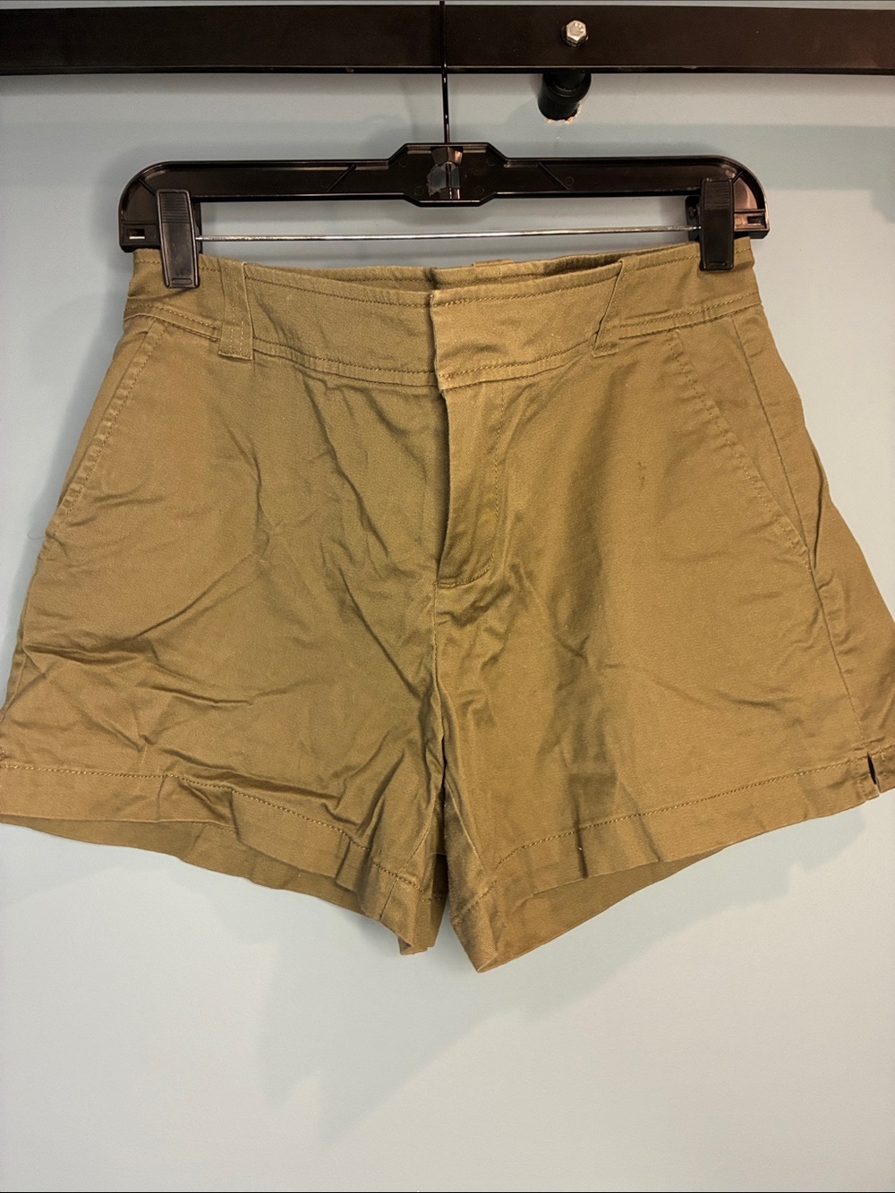 Like New New York & Company Olive Green Hampton Short size 6